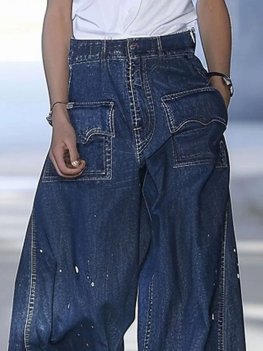 【24-hour shipping out】Casual Loose Graffiti Multi-Pocket Jeans